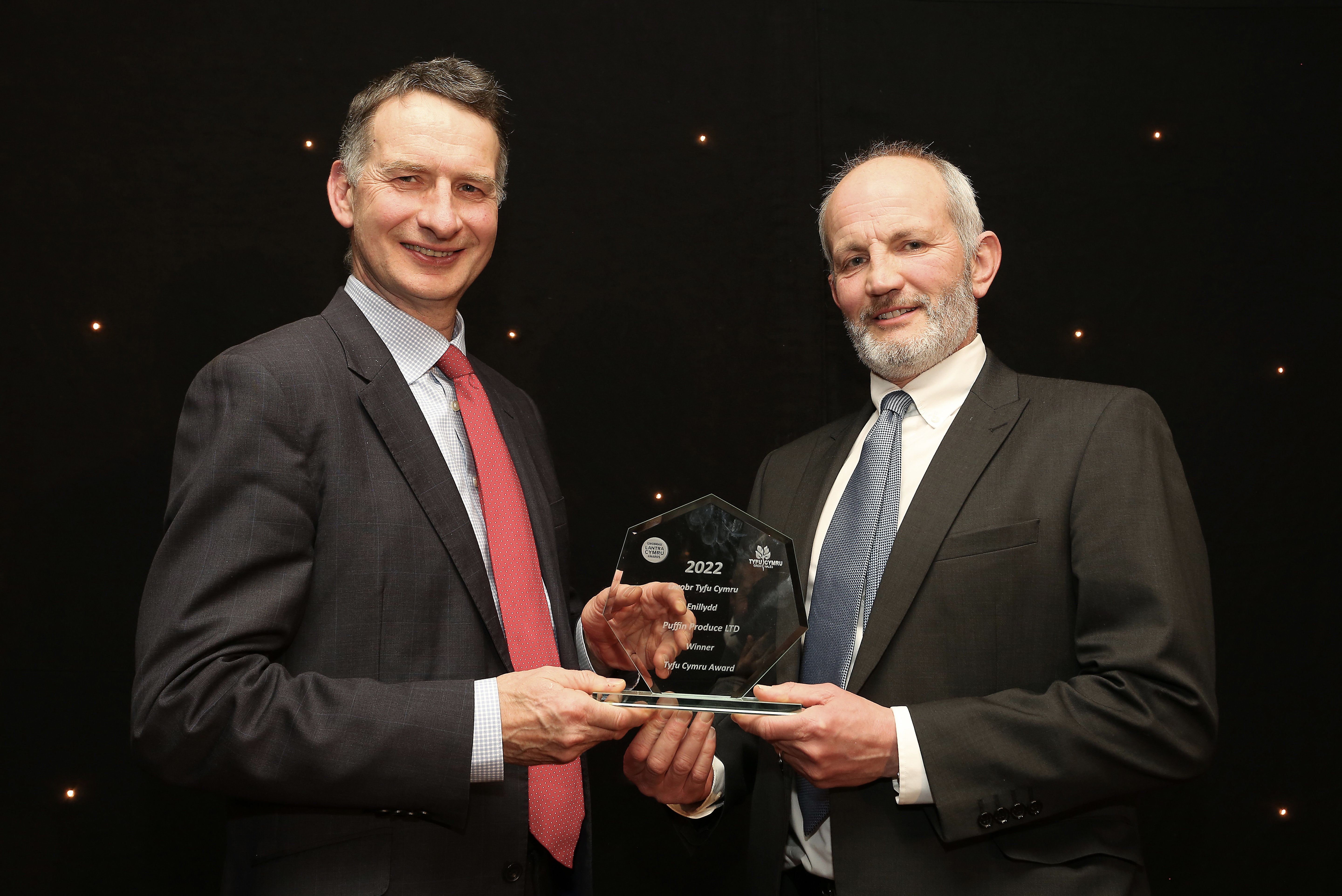 Horticulture businesses celebrate awards for outstanding commitment to development in Wales